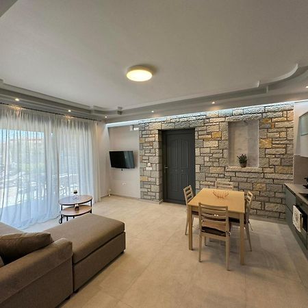 Iris Villas Complex Frínion Екстериор снимка
