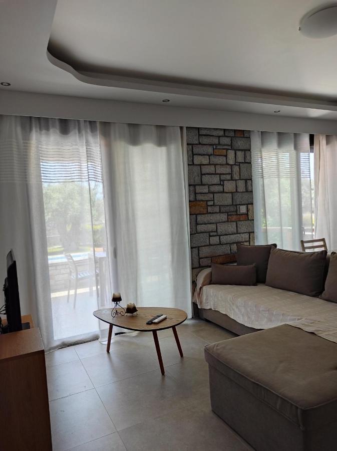 Iris Villas Complex Frínion Екстериор снимка