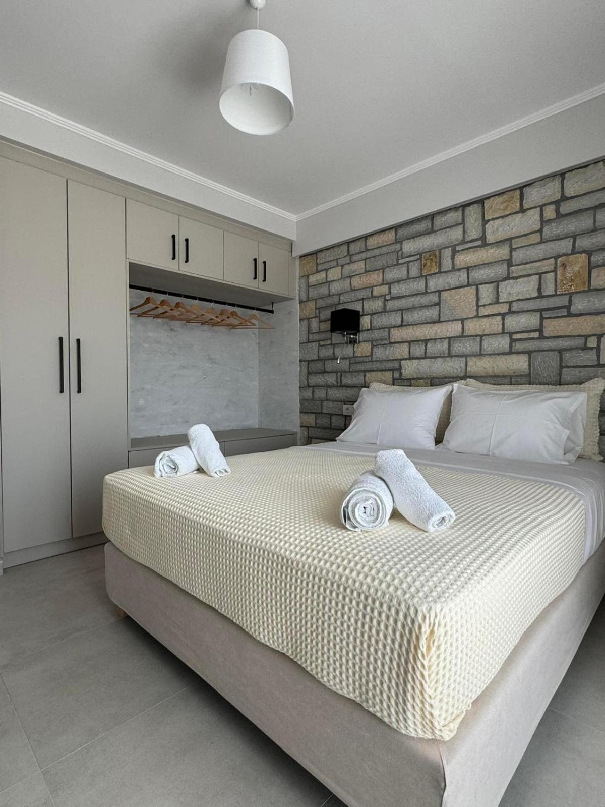 Iris Villas Complex Frínion Екстериор снимка